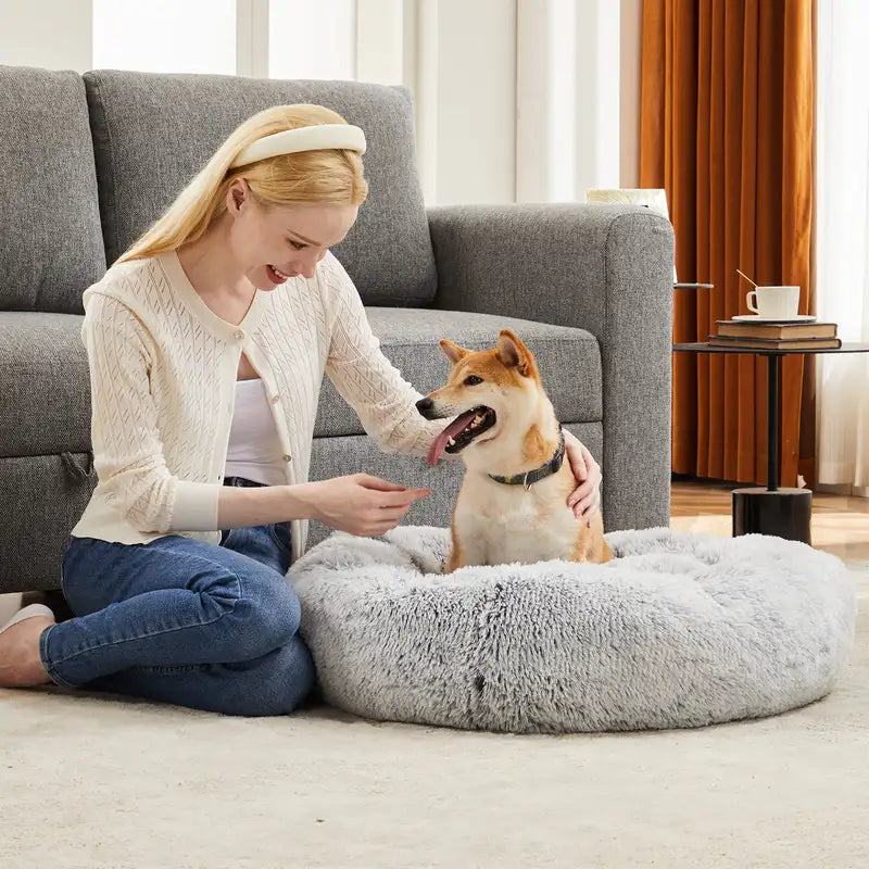 Fluffy Plush Cat Bed - Round, Anti-Slip, Medium Gray