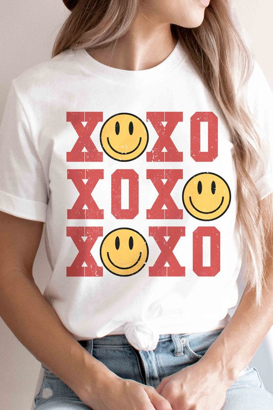 Plus Size - XOXO Happy Face Graphic T-Shirt - Minihomy