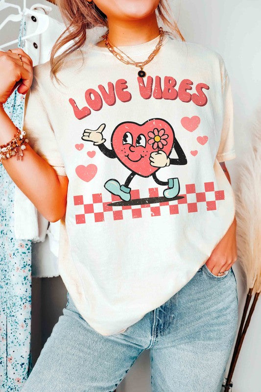 Plus Size - Love Bites Graphic T-Shirt - Minihomy