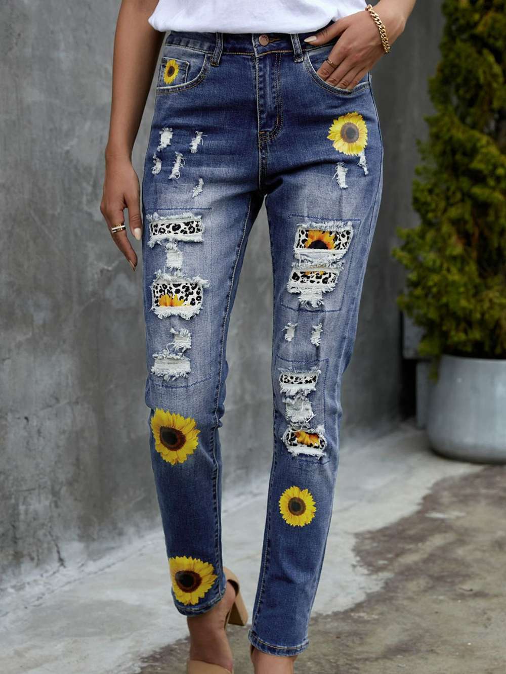 Leopard Patchwork Sunflower Print Distressed High Waist Jeans - Minihomy