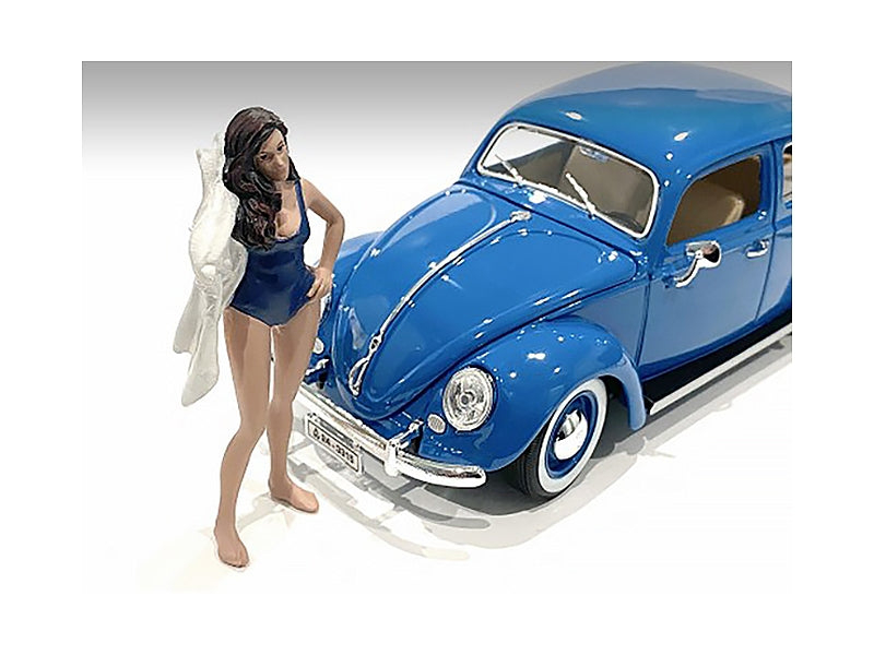Beach Girl Katy Figurine for 1/24 Scale Models by American Diorama - Minihomy