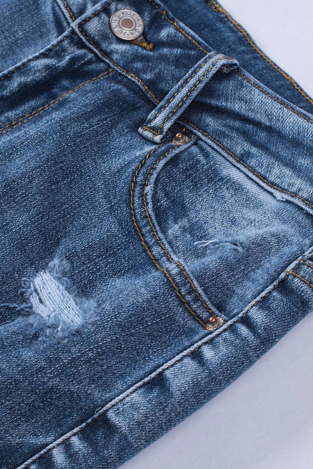 Distressed Frayed Hem Cropped Jeans - Minihomy